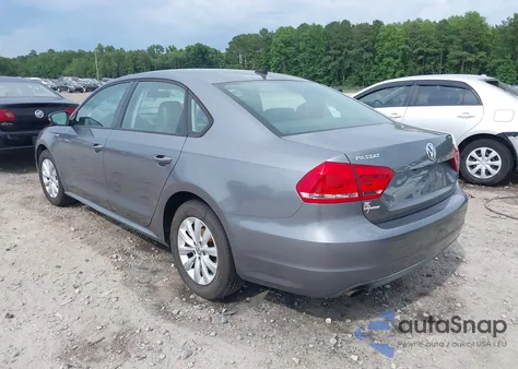 2015 Volkswagen Passat 1.8T Wolfsburg Edition from USA, damaged, VIN 1VWAT7A31FC016497